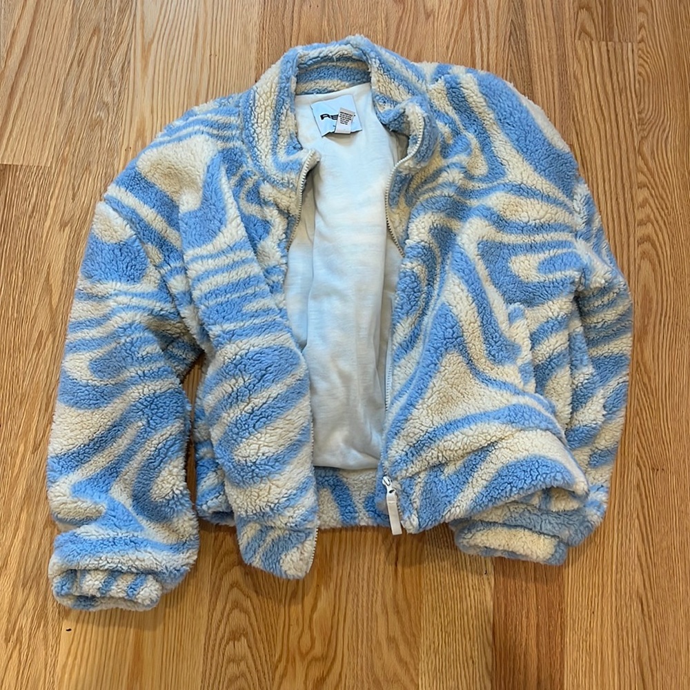 TILLYS jacket, fuzzy
